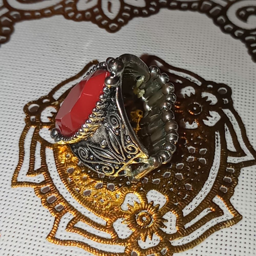 Ring - Picture 2 of 2